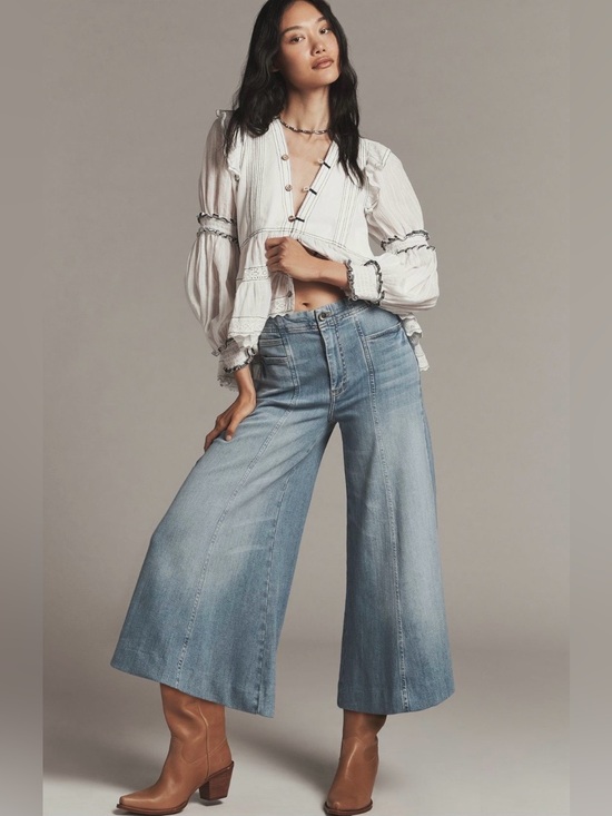 Pilcro Denim - NWT! Pilcro Mid-Rise Wide-Leg Crop Jeans